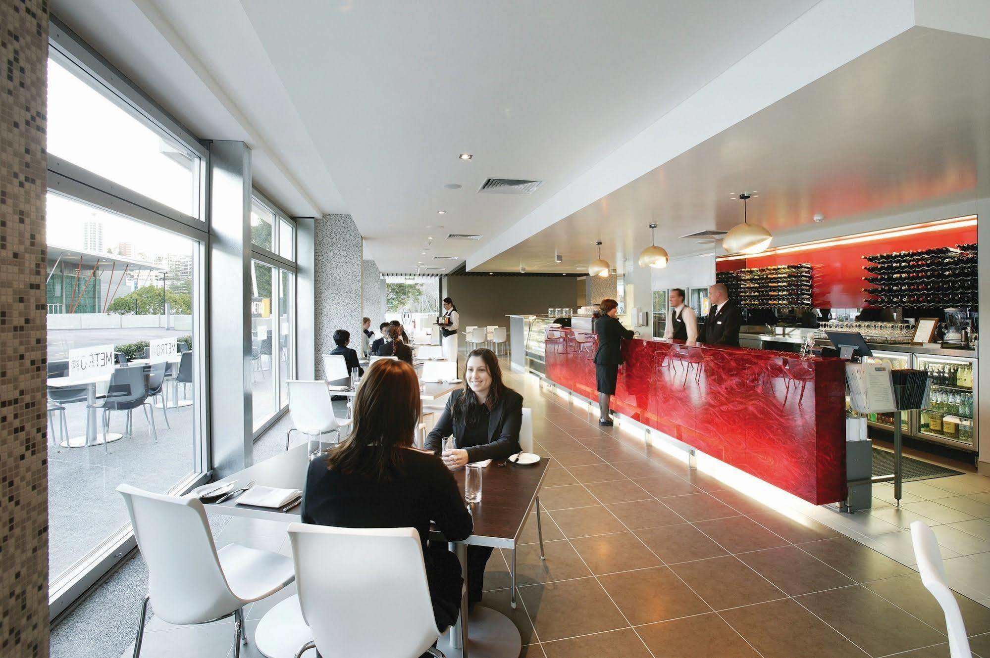Adina Apartment Hotel Perth Bagian luar foto