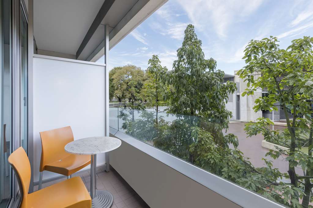 Adina Apartment Hotel Perth Ruang foto